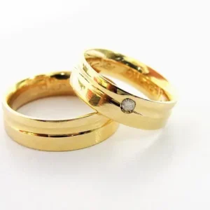 Alianzas de oro opaco con detalle
